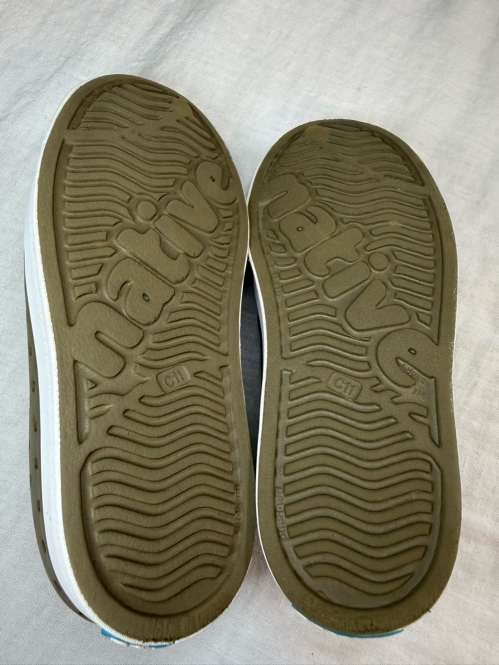 Native Kids Jefferson Sandals Shoes - Picture 6 of 6
